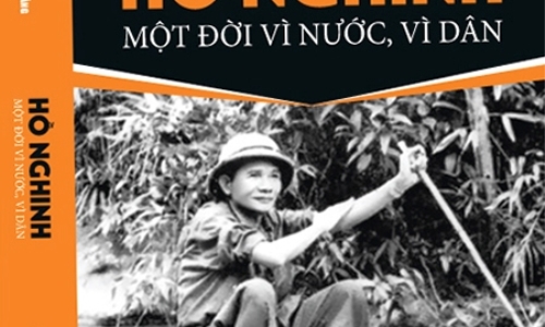 Phát hành tập sách: “Hồ Nghinh - một đời vì nước, vì dân”